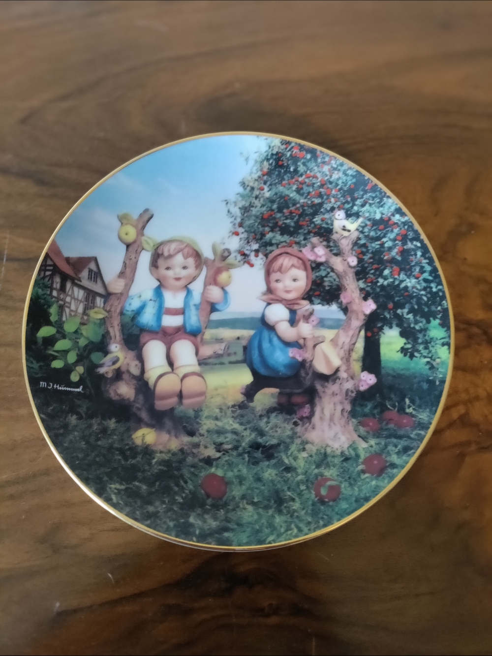 Hummel  Collector Plate - 'Apple Tree Boy and Girl'